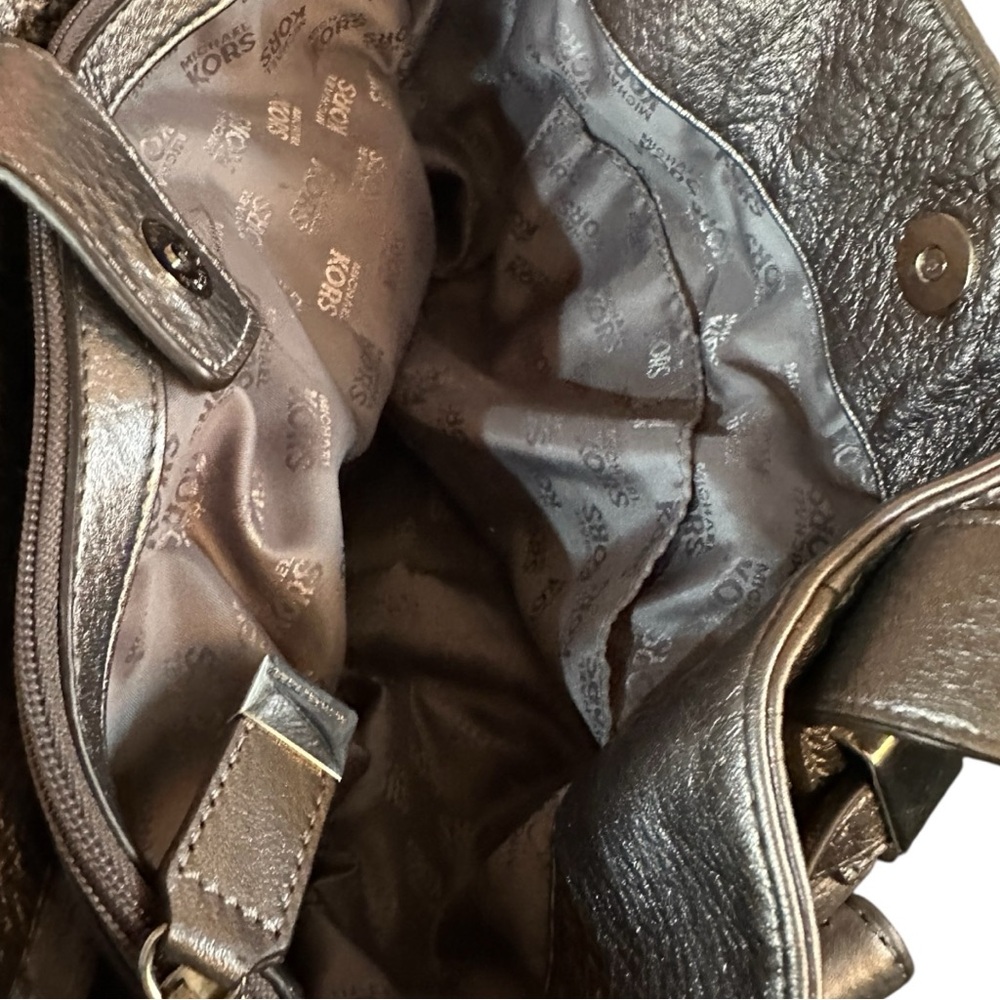 Michael Kors Beverly Large Leather Metallic Pewter Satchel - Picture 9 of 15